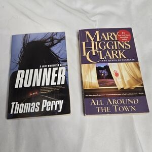 Mary Higgins Clark All Around The Town Thomas Perry Runner large print paperback